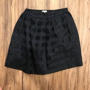 Gap skirt